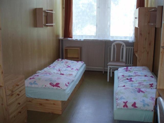 Hostel Monty Ricany (Central Bohemian) Bagian luar foto